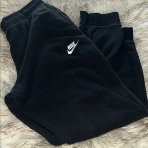 Nike Youth XL Black Joggers with Logo EUC